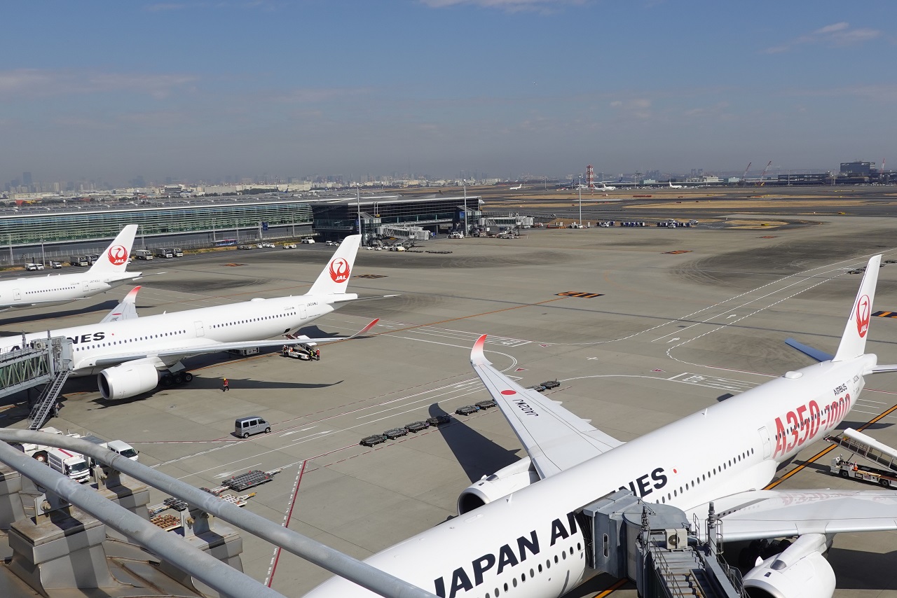 羽田空港JAL