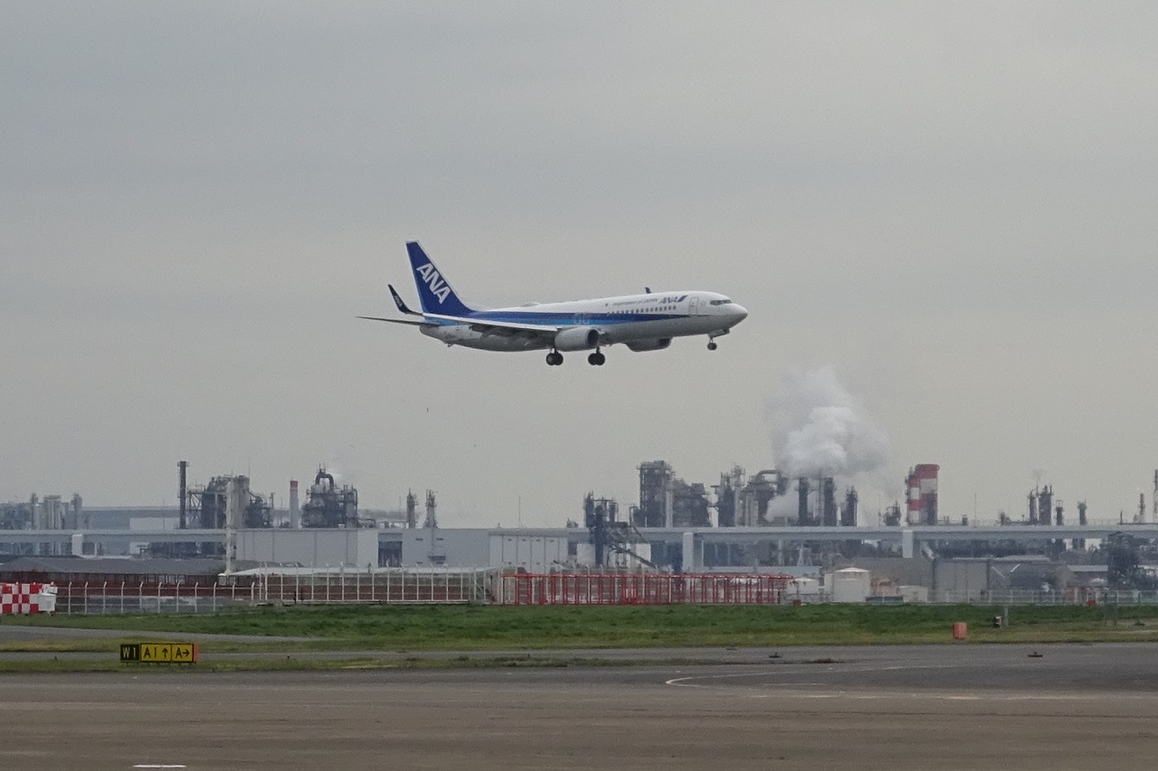 ANA羽田空港着陸